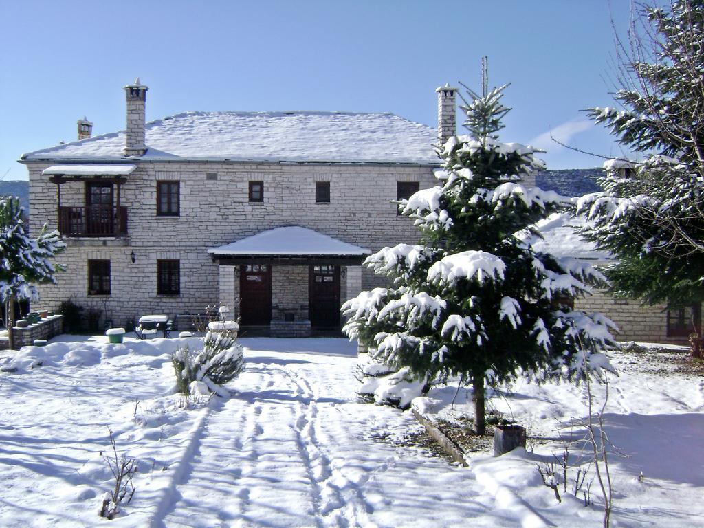 Aloni Guesthouse Áno Pediná Exterior foto